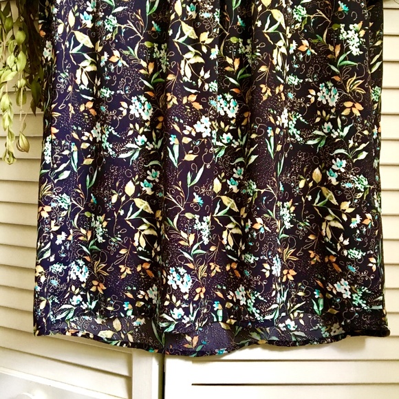 {NY Collection} Chiffon Tie Square Back Lace Tee - Picture 5 of 8